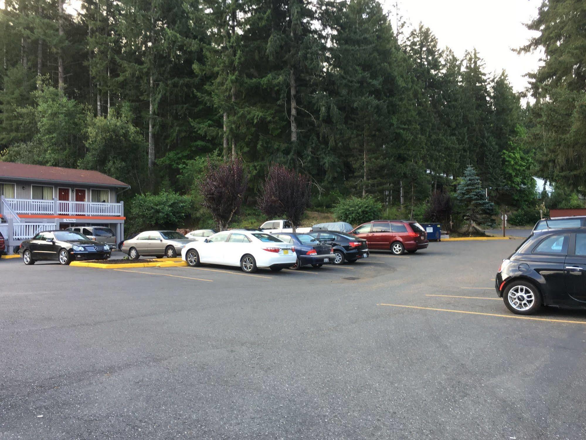 Belfair Motel Motel 2*
